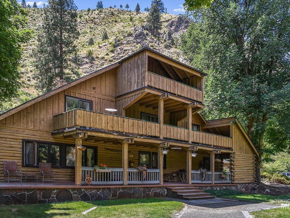 The Community At Riggins Hot Springs Hotell Exteriör bild